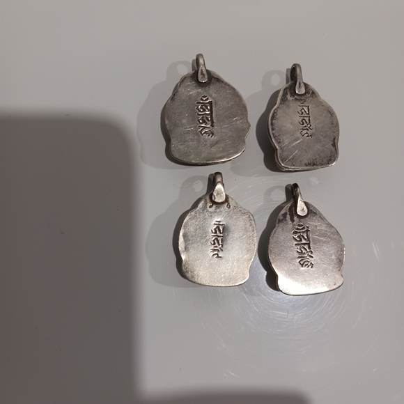 Set of 4 Vintage Silver Buddhist Pendants - Picture 3 of 3